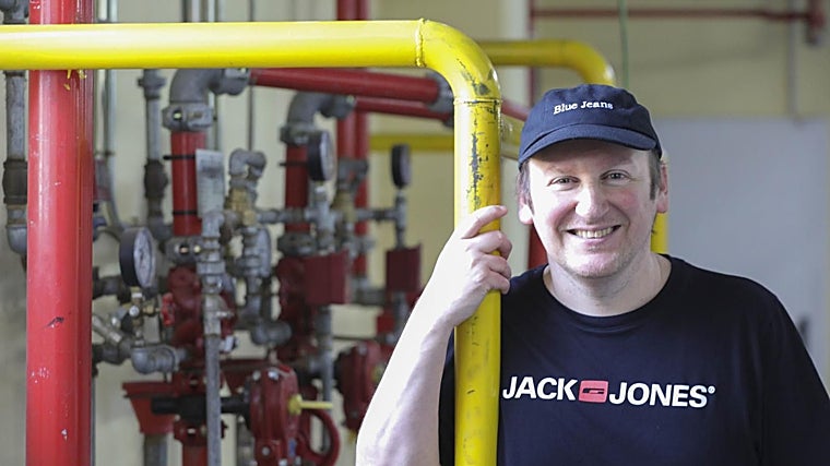 El autor sevillano Blue Jeans