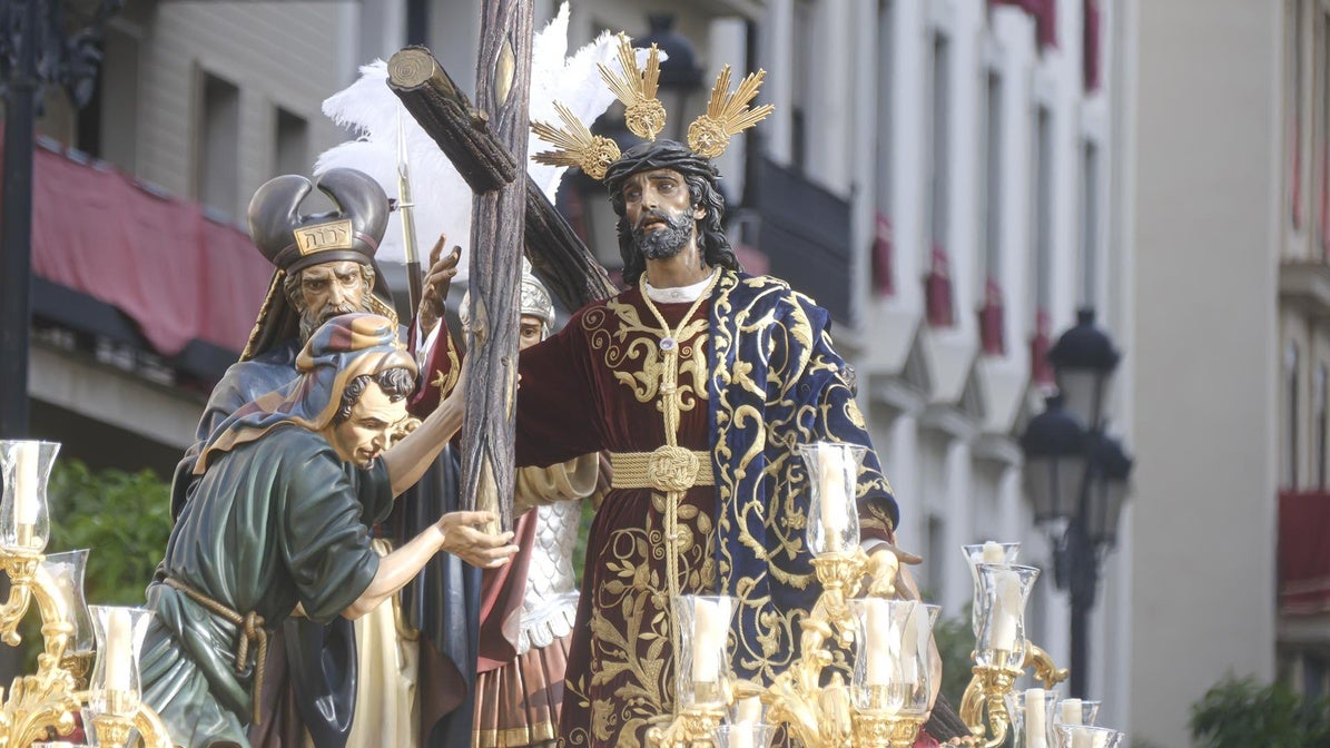 El misterio de la Hermandad de la Paz en Carrera Oficial