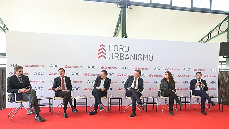 Luis Montoto, Juan de la Rosa, Tomás Gasset, José Andrés Moreno, Pilar Pérez y Francisco Pomares