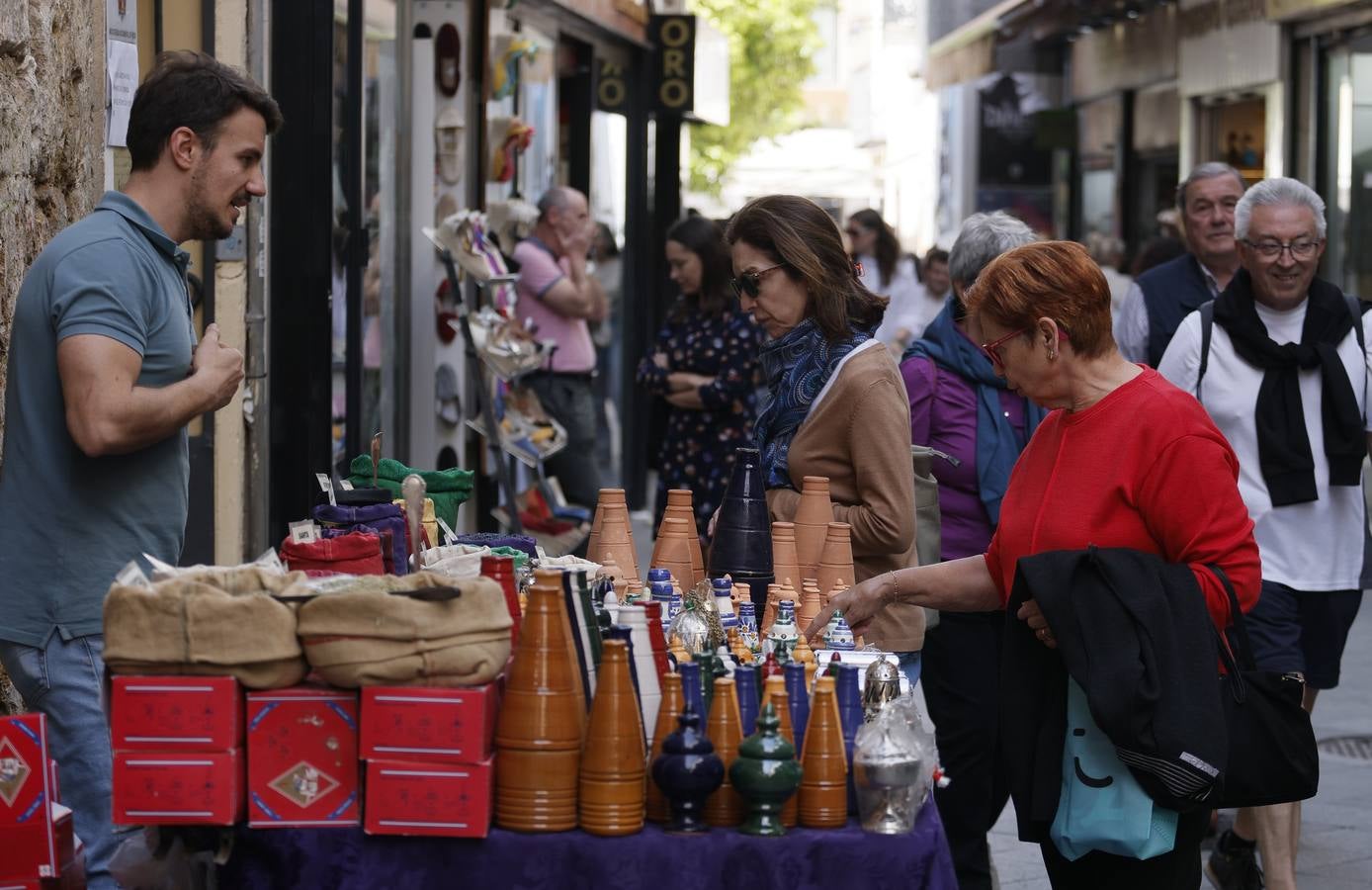 Cada rincón de Sevilla se prepara ya para la Semana Santa