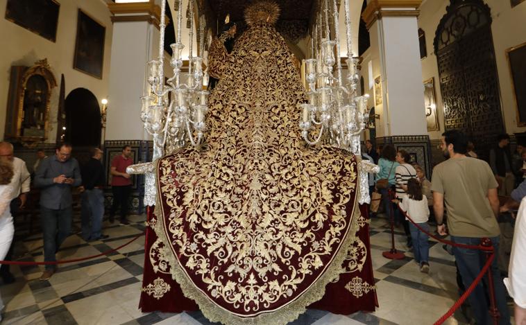 Imagen principal - Los bordados en la Semana Santa de Sevilla: más allá de lo estético