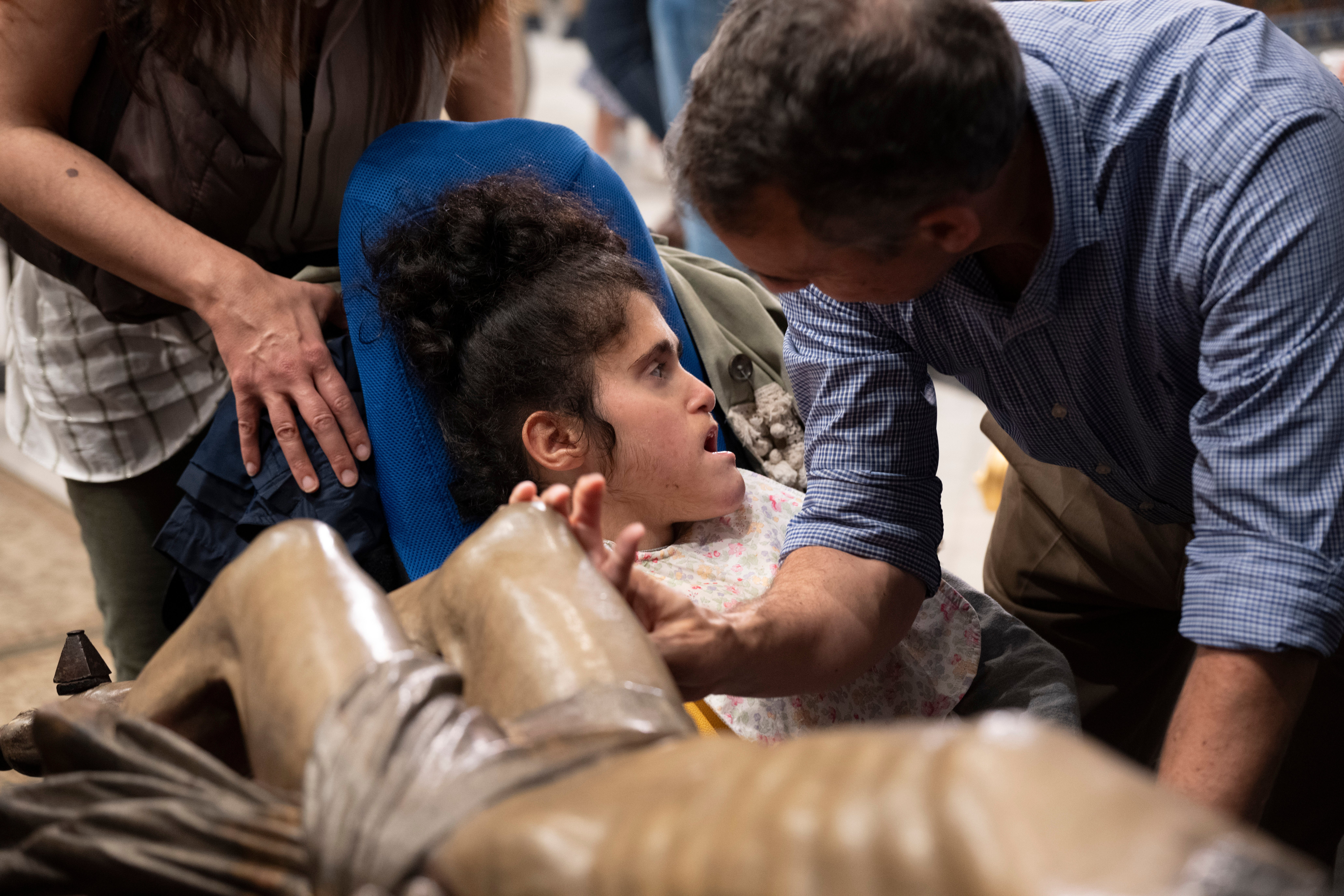 La visita de los invidentes al Cristo de la Vera Cruz, en imágenes