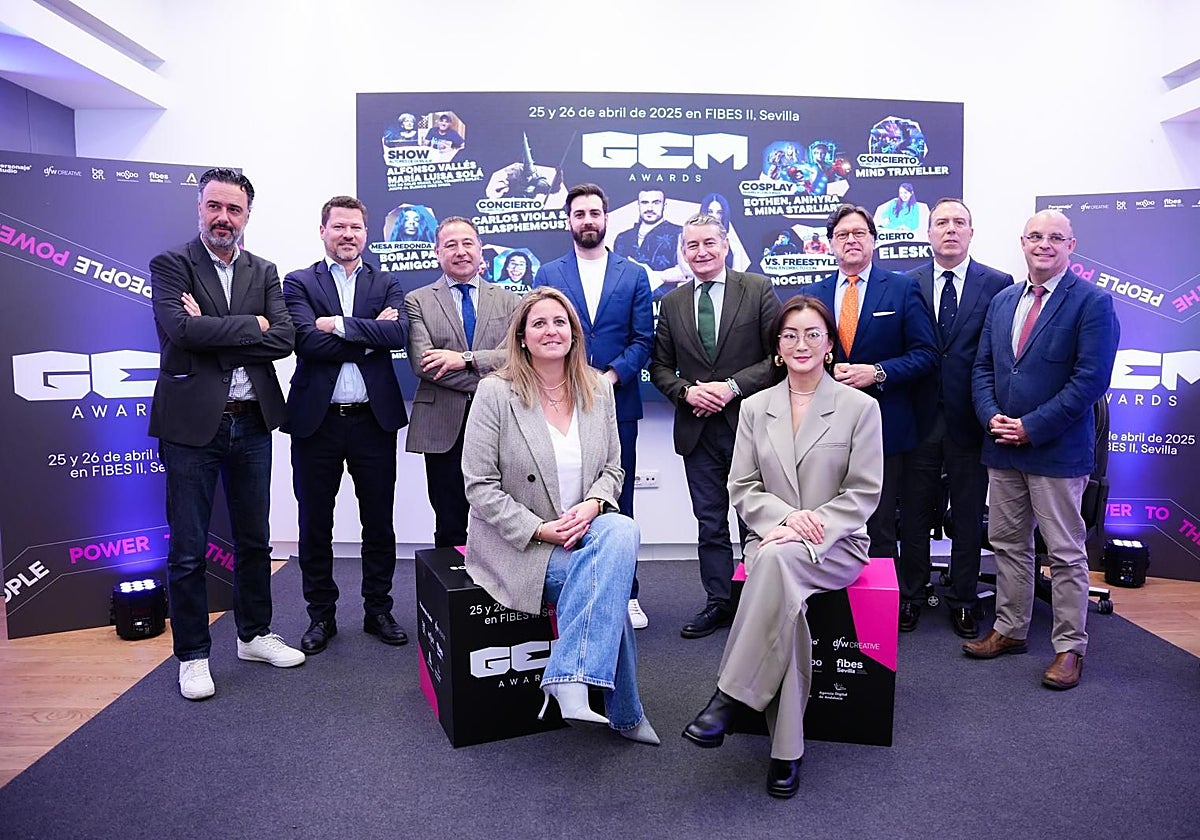 Ricardo Sánchez, Antonio Sanz, Angi Moreno entre las autoridades presentes en el acto de los GEM Awards