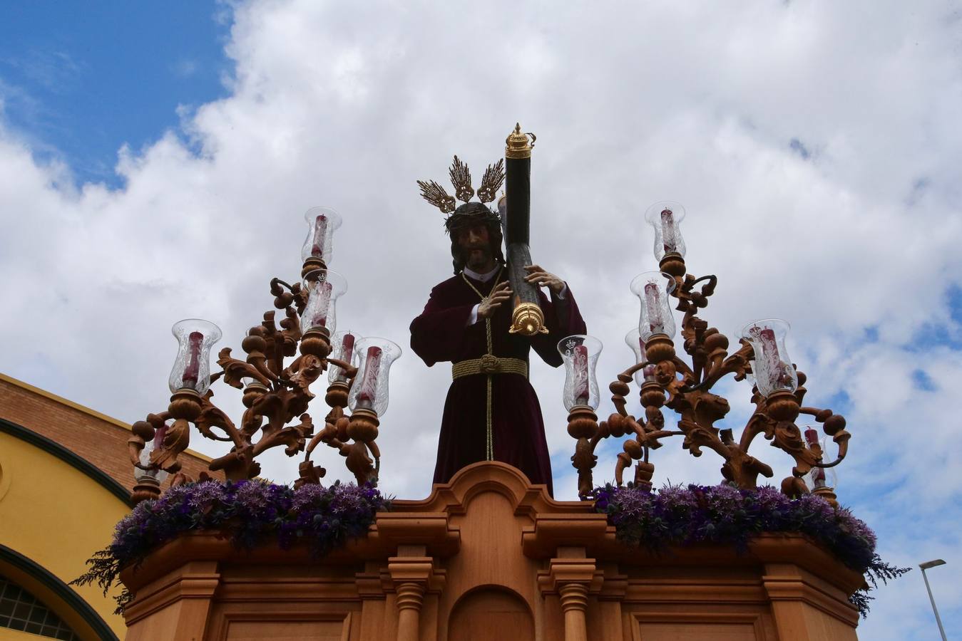 Hermandad de Padre Pío este Sábado de Pasión de la Semana Santa 2025