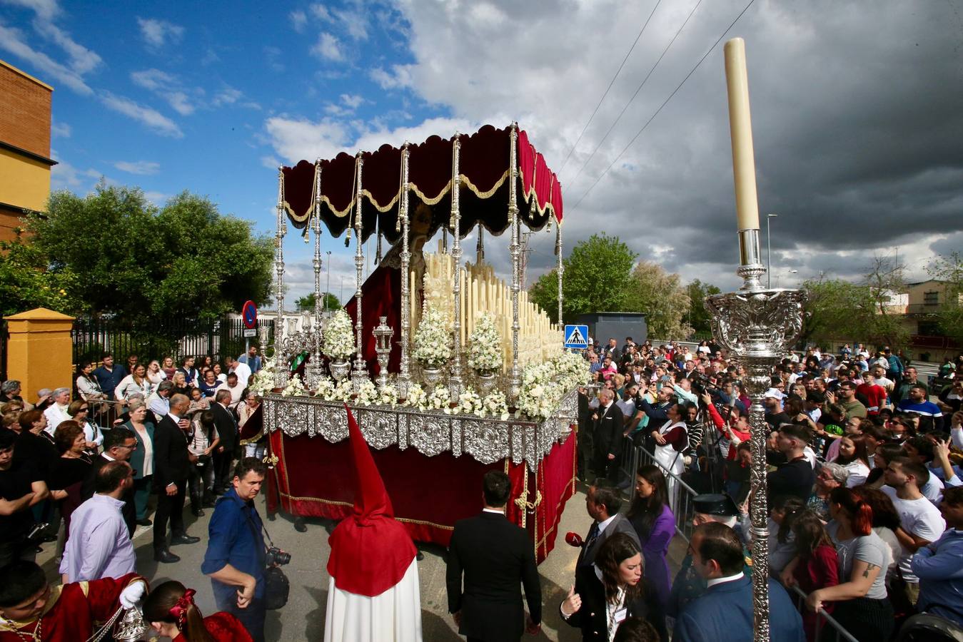 Hermandad de Padre Pío este Sábado de Pasión de la Semana Santa 2025
