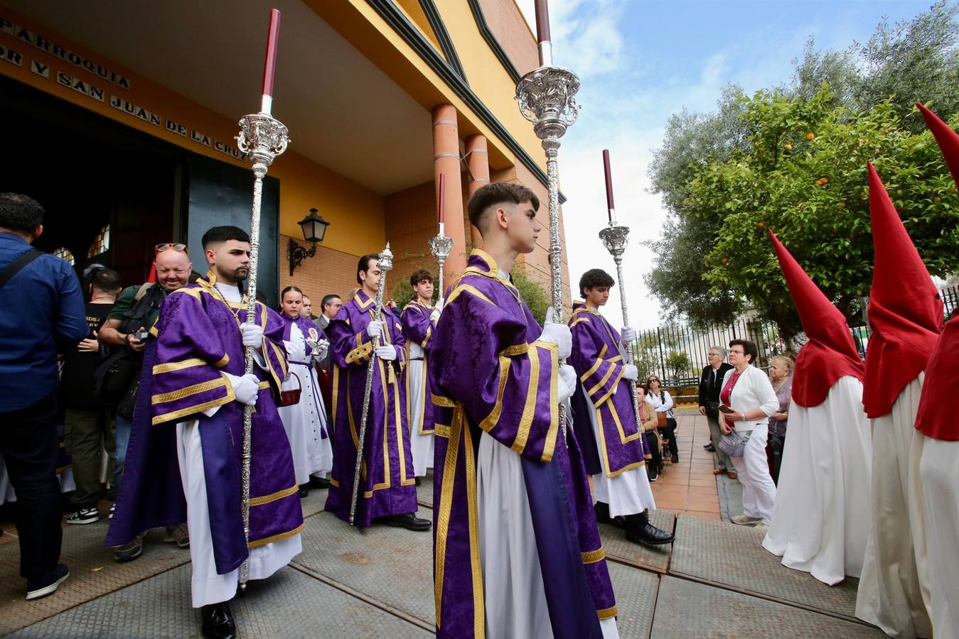 Hermandad de Padre Pío este Sábado de Pasión de la Semana Santa 2025