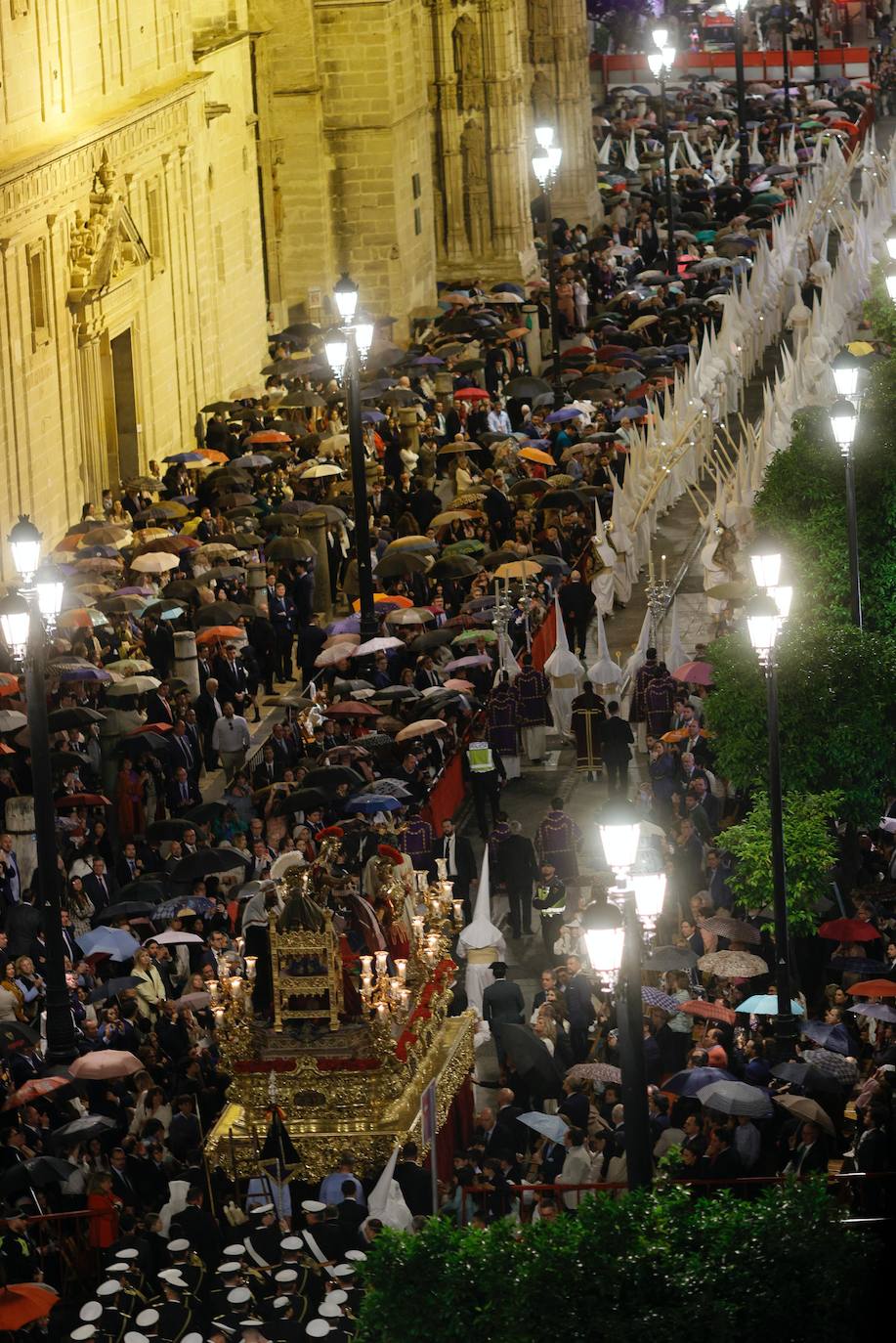 Estación de penitencia de la hermandad de la Amargura este Domingo de Ramos