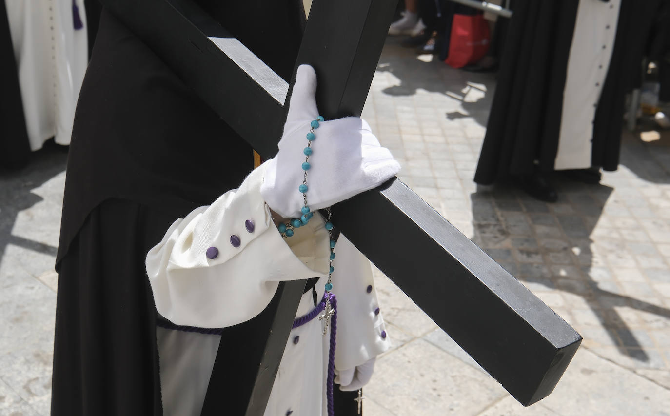 La hermandad de Jesús Despojado realiza su estación este Domingo de Ramos