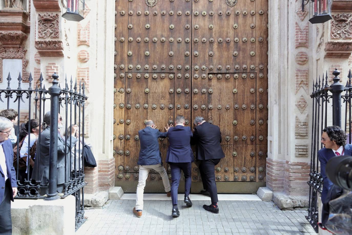La hermandad de la Cena realiza su estación de penitencia este Domingo de Ramos