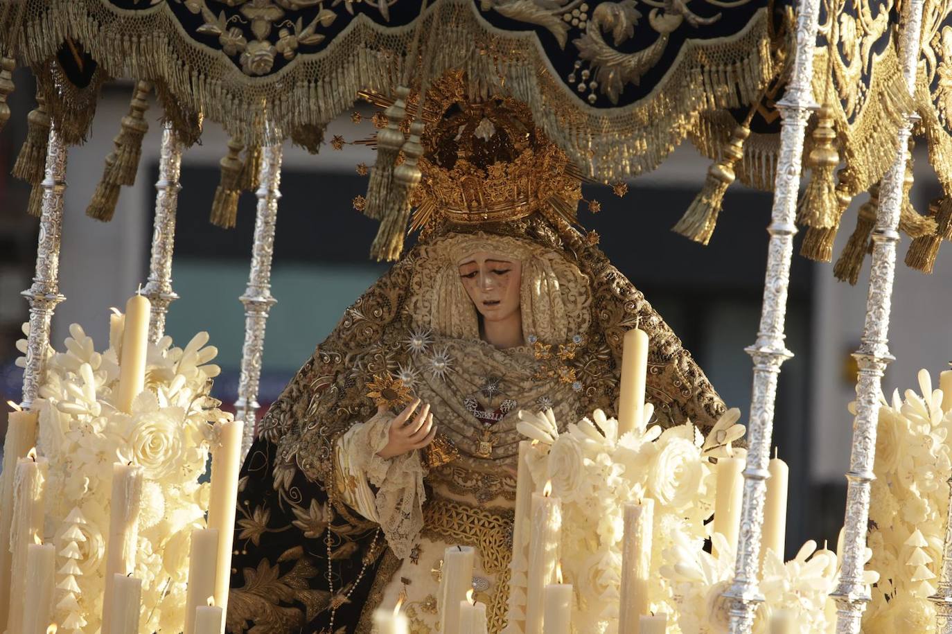 Salida de la Hermandad de la Estrella en la Semana Santa de 2025