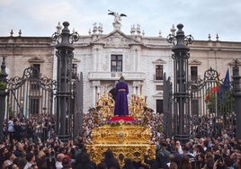 El Lunes Santo buscó la heroica y acabó pasado por agua