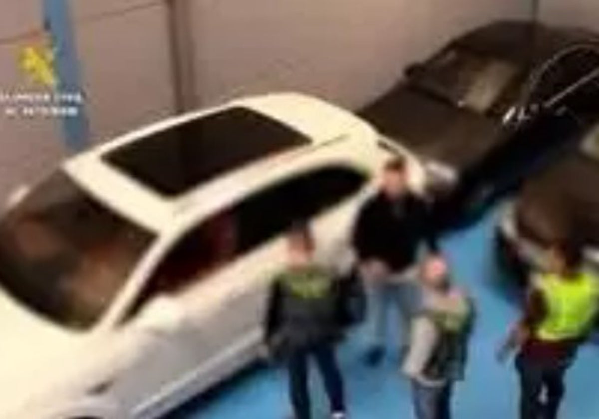 La Guardia Civil ha detenido a cinco personas