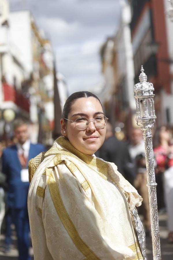 La hermandad camina hacia la Campana en un espléndido Miércoles Santo