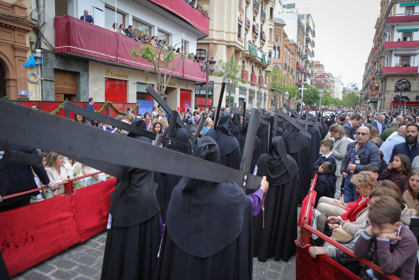 La hermandad de San Bernardo, a su paso por Campana