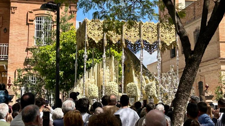 Miércoles Santo de la Semana Santa de Sevilla 2025, en imágenes