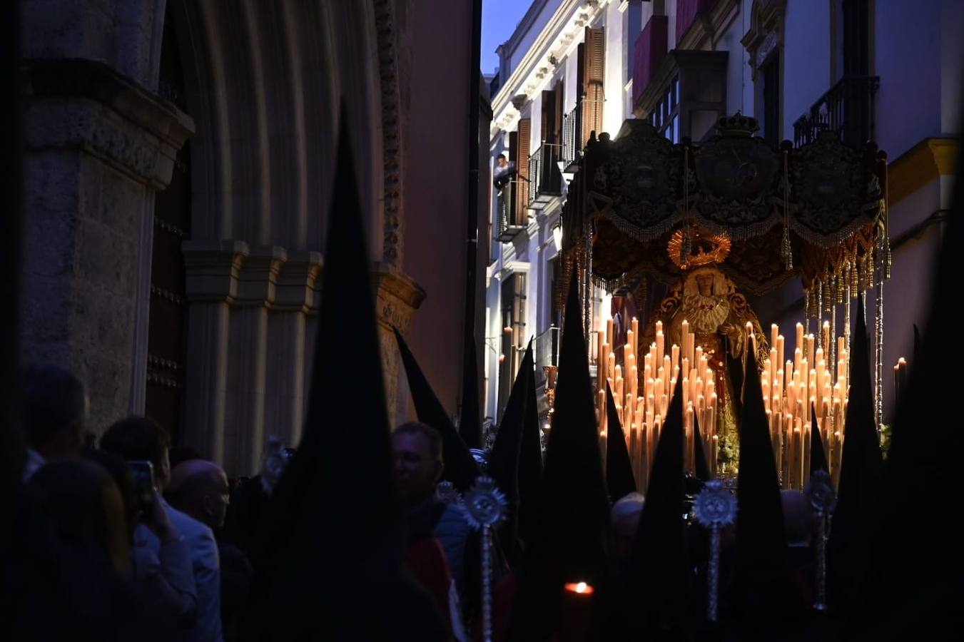 La Virgen de Regla estuvo acompañada por la banda de música de Santa Ana de Dos Hermanas