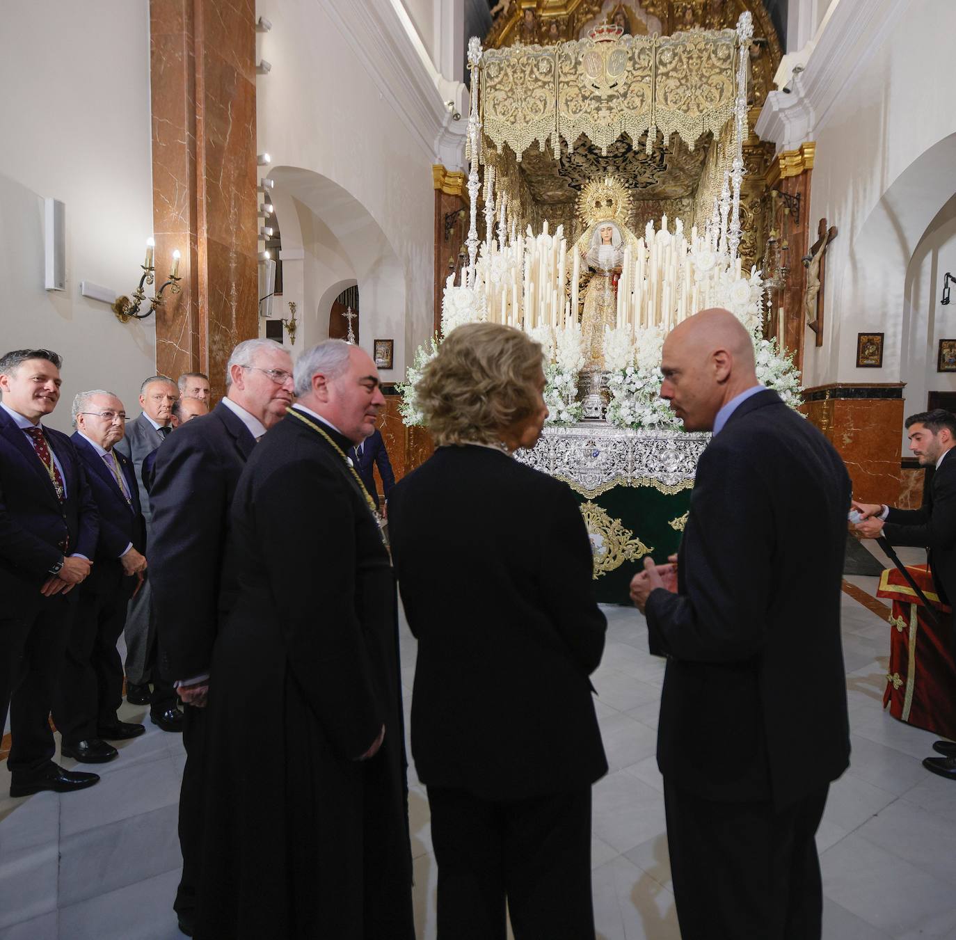 La visita de la Reina Sofía este Jueves Santo en Sevilla