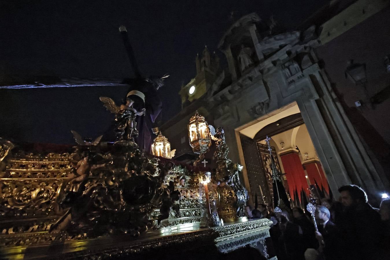 Salida de la Hermandad del Gran Poder en la Semana Santa de Sevilla 2025