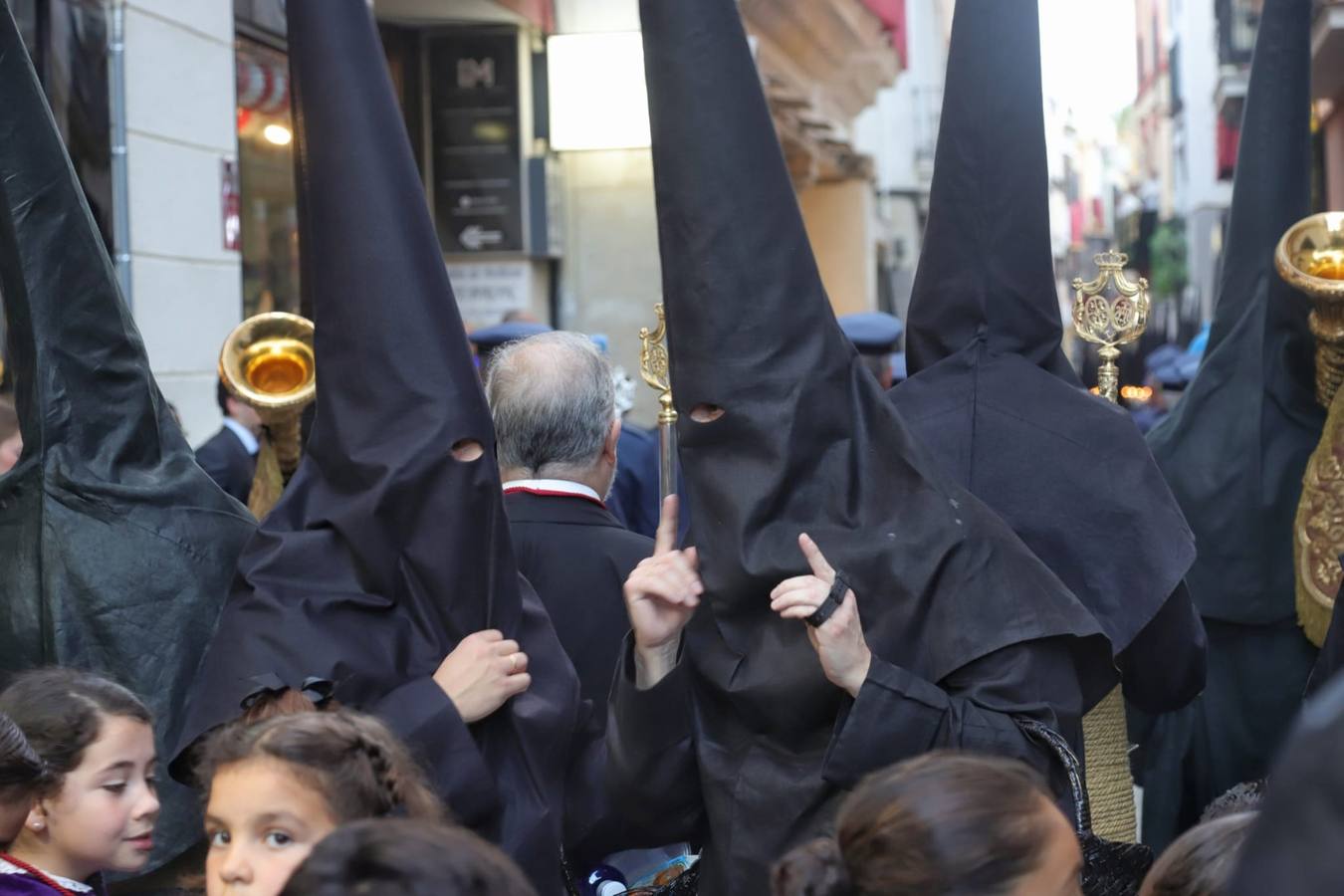 Hermandad de San Isidoro en la Semana Santa de Sevilla 2025