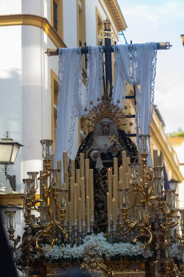 Salida de la hermandad de la Soledad, este Sábado Santo