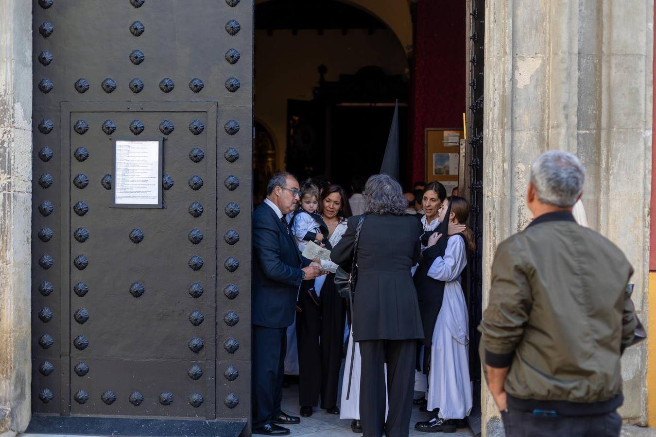 Salida de la hermandad de la Soledad, este Sábado Santo