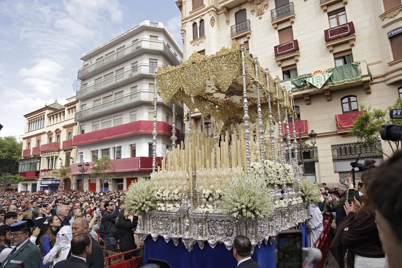 El Señor de la Resurrección y la Virgen de la aurora, este Domingo de Resurrección en Sevilla