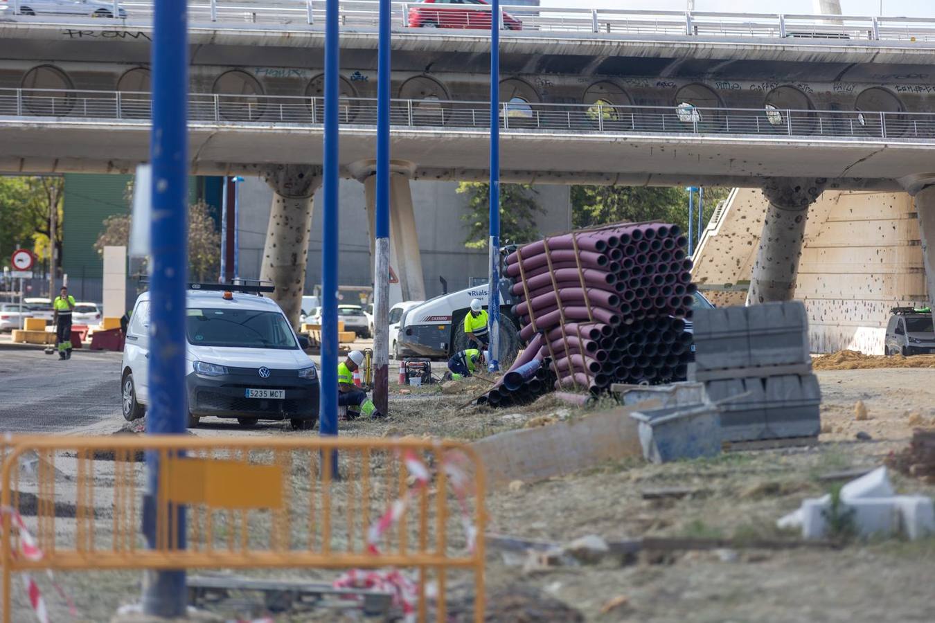 La actividad no para en las inmediaciones del Estadio de la Cartuja