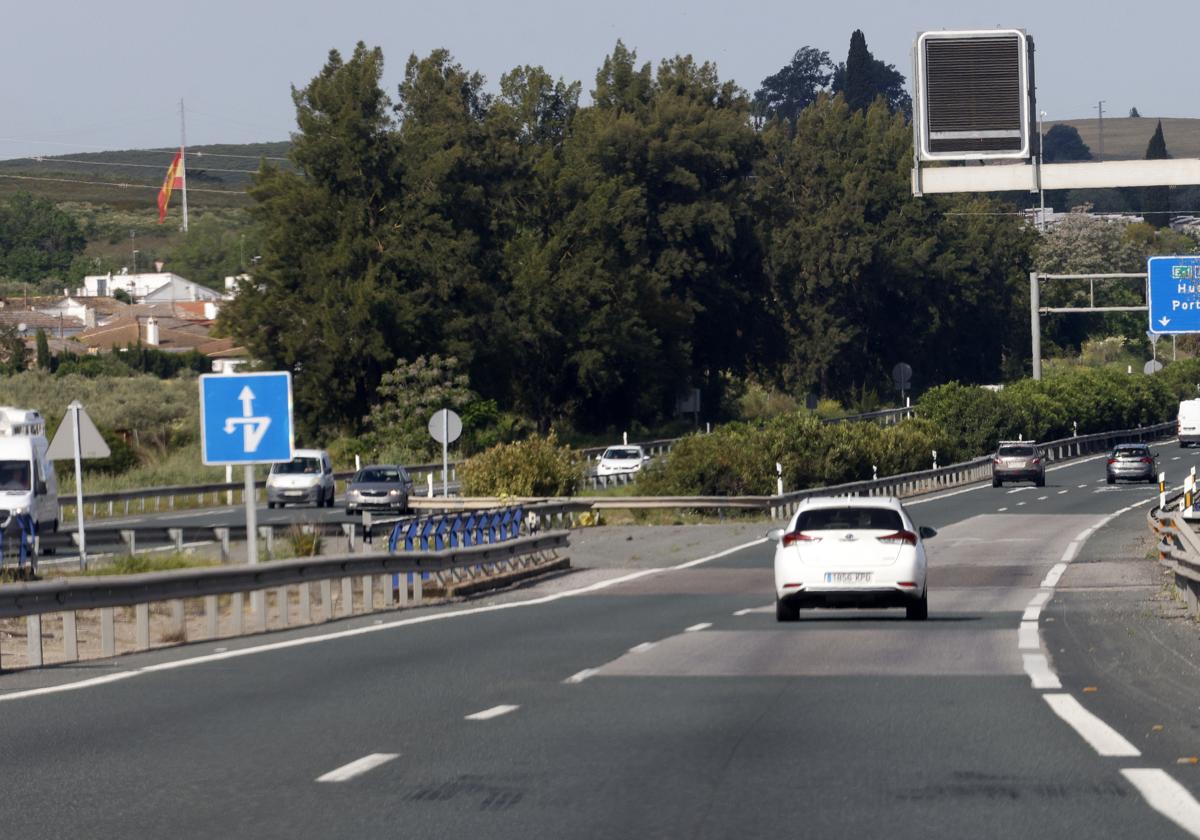 Una imagen actual de la A-49 en el tramo entre Benacazón y Huévar del Aljarafe
