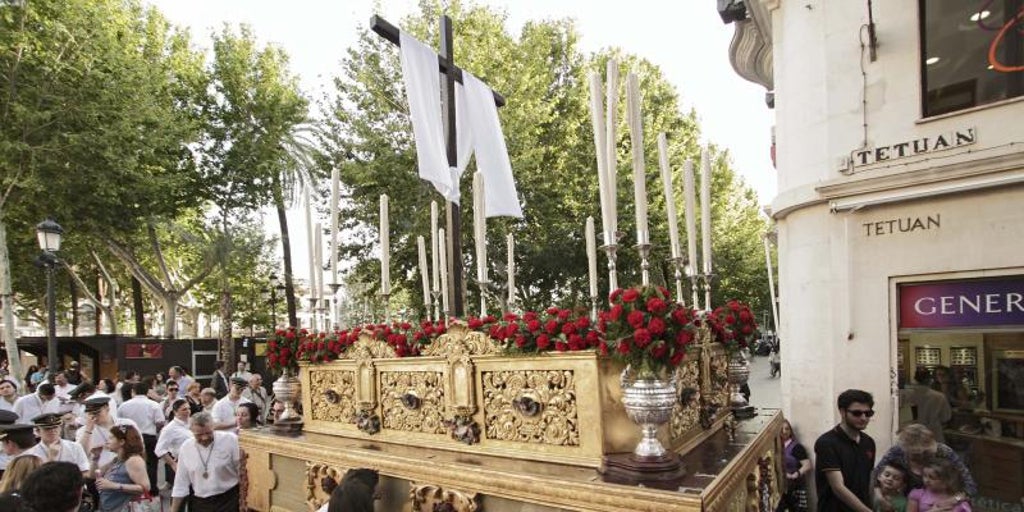 Las cruces de mayo de las hermandades de Sevilla: se anuncian igualás y ensayos