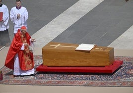 La misa de exequias por el Papa Francisco en la Catedral de Sevilla se aplaza a este martes a las ocho de la tarde