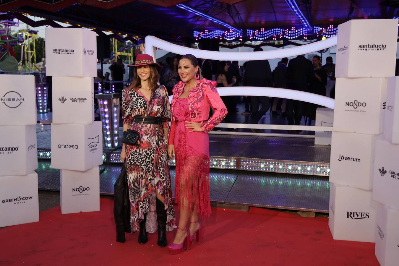 Numerosos artistas acudieron a la presentación del Icónica Santalucía Sevilla Fest 