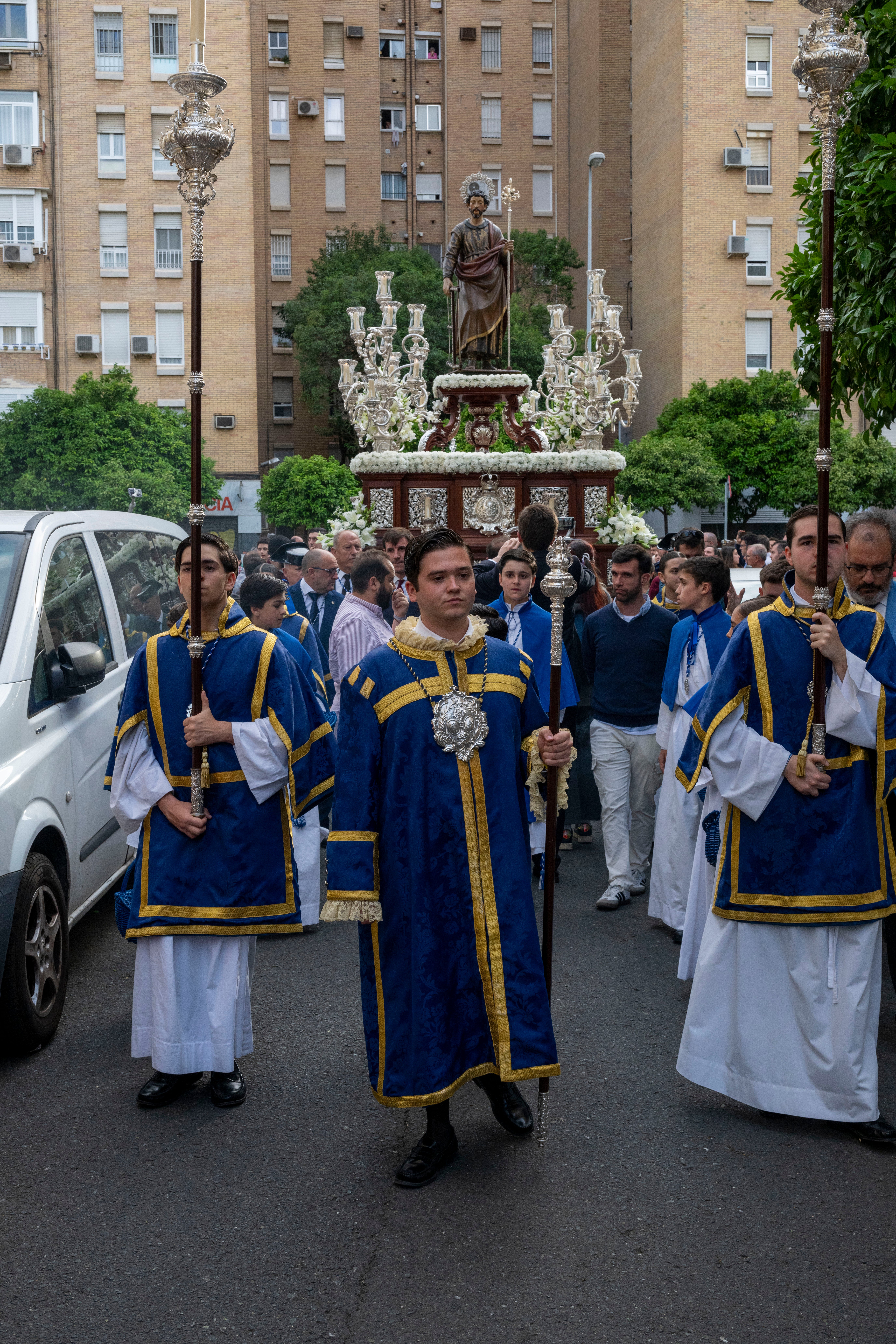 La procesión de San José Obrero y la Salud de San Isidoro, en imágenes