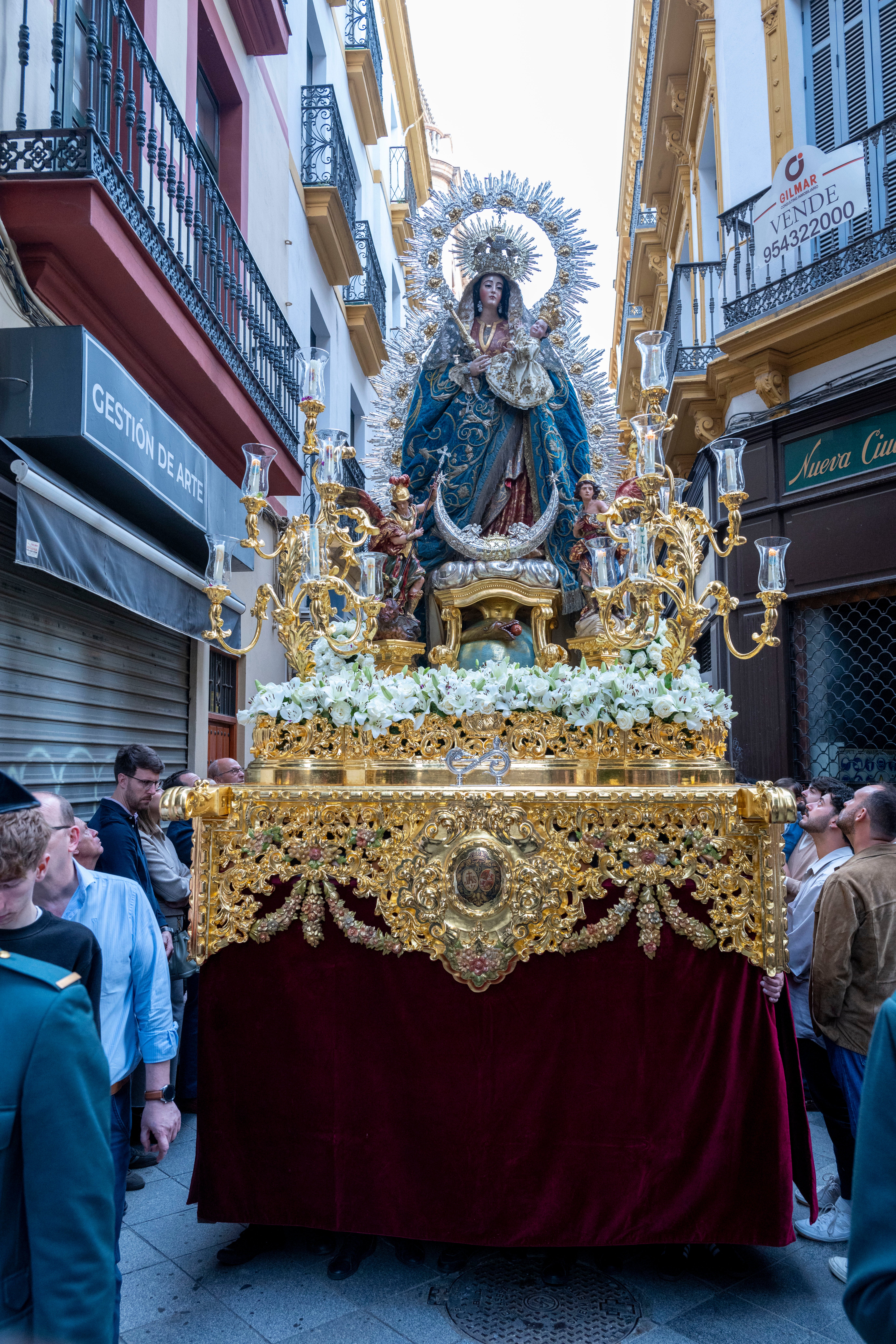 La procesión de San José Obrero y la Salud de San Isidoro, en imágenes