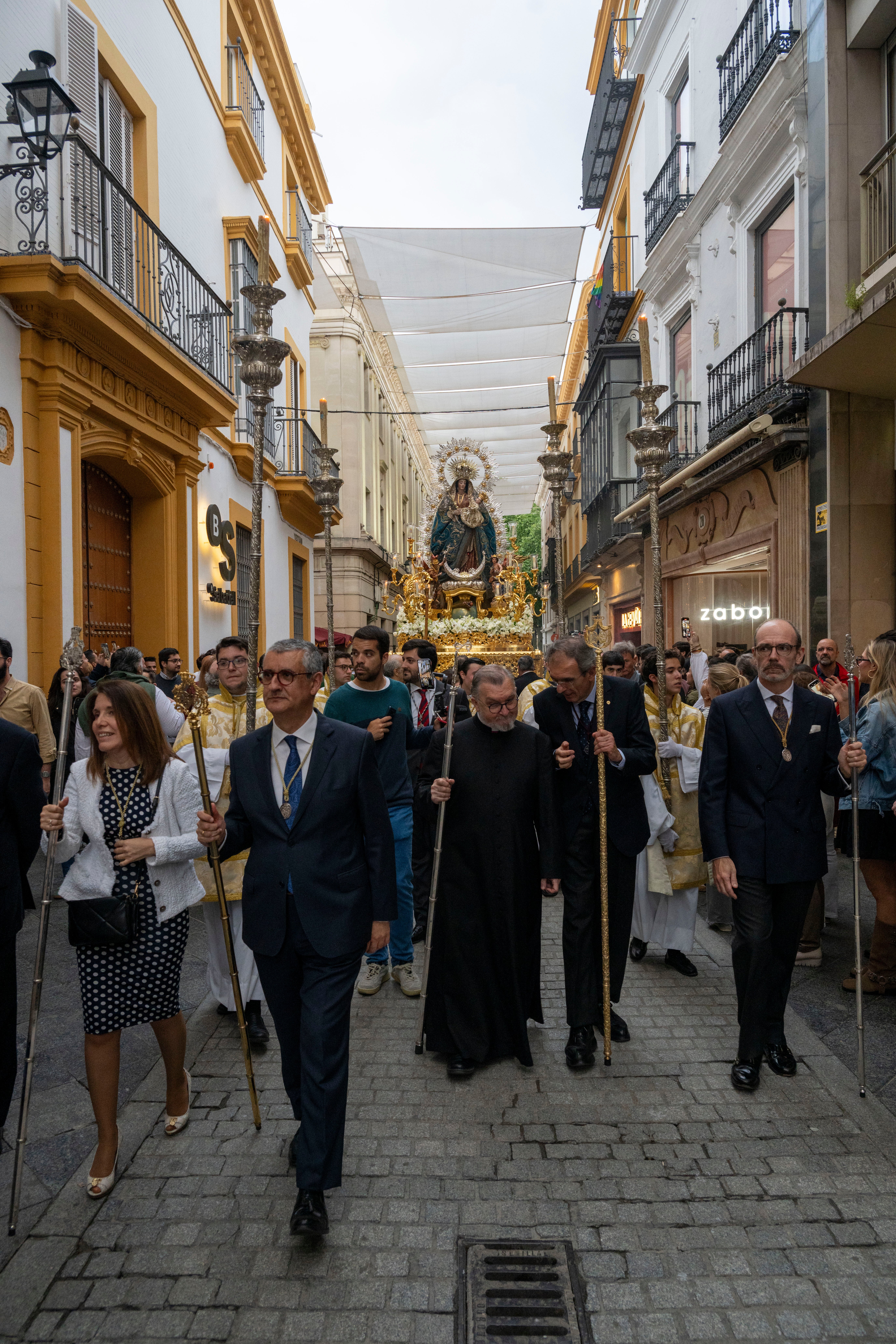 La procesión de San José Obrero y la Salud de San Isidoro, en imágenes
