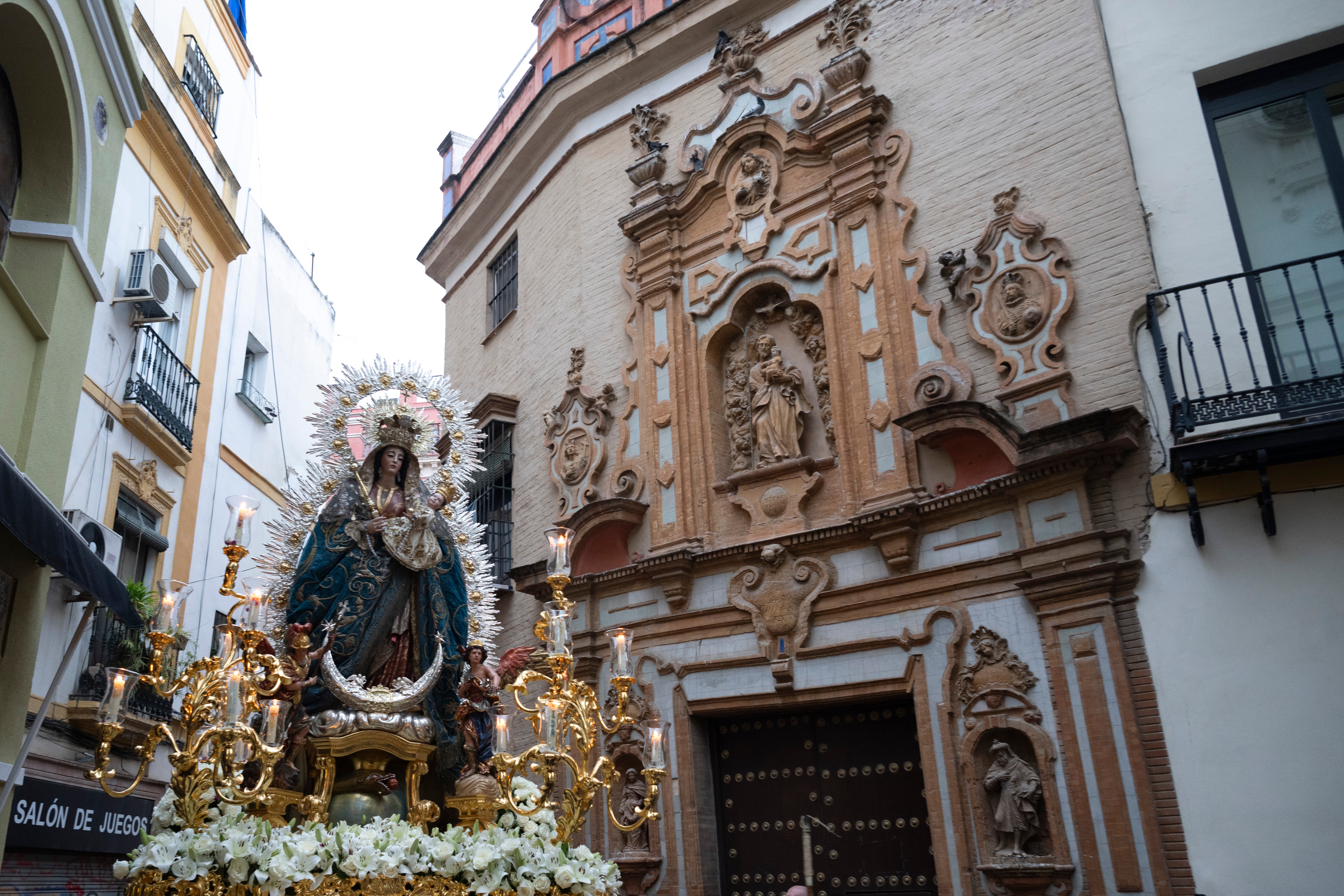 La procesión de San José Obrero y la Salud de San Isidoro, en imágenes