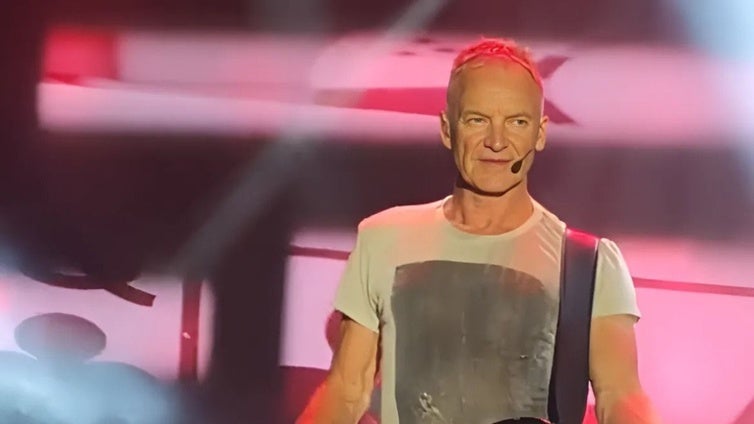 Sting actúa por sorpresa en Sevilla durante un congreso en Fibes