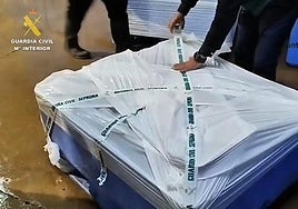 La Guardia Civil interviene 250 kilos de alimentos sin control sanitario destinados a la Feria de Sevilla