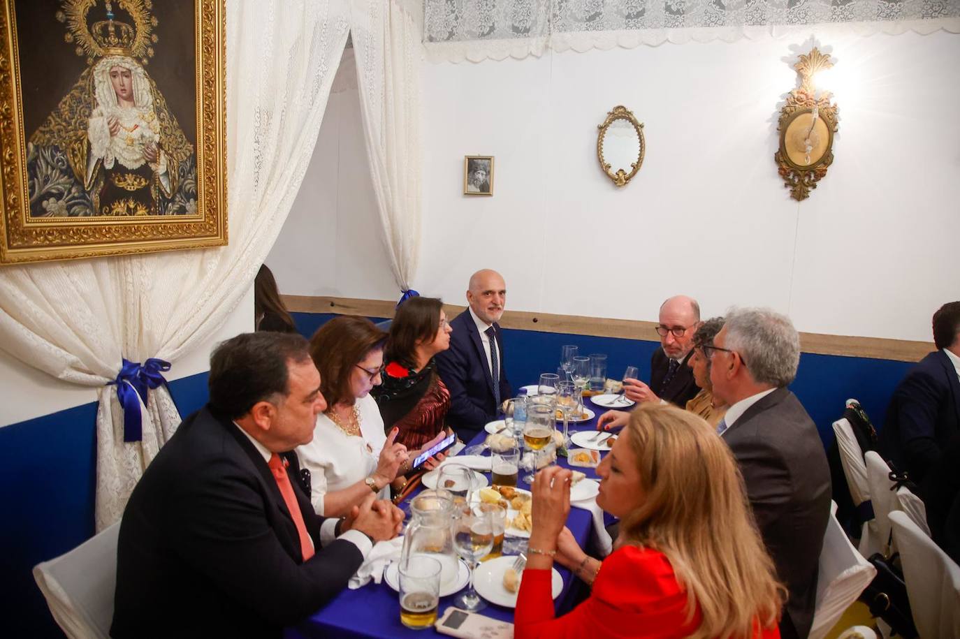 Ambiente festivo este lunes del pescaíto