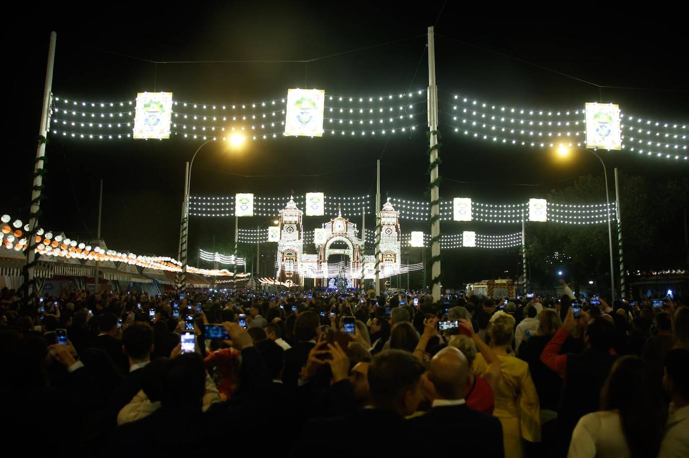 Alumbrado de la Feria de Sevilla 2025