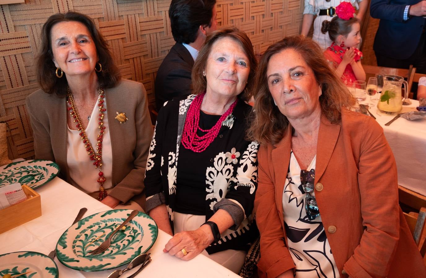 Enriqueta Fernández Govantes, María Antonia Ybarra y Ángela Pacheco