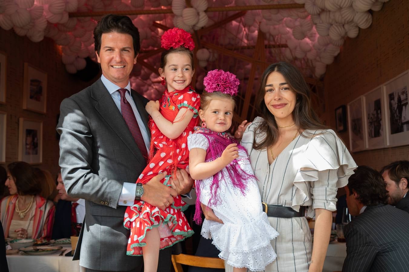 Antonio, Inés y Manuela Benjumea y Ana Pacheco