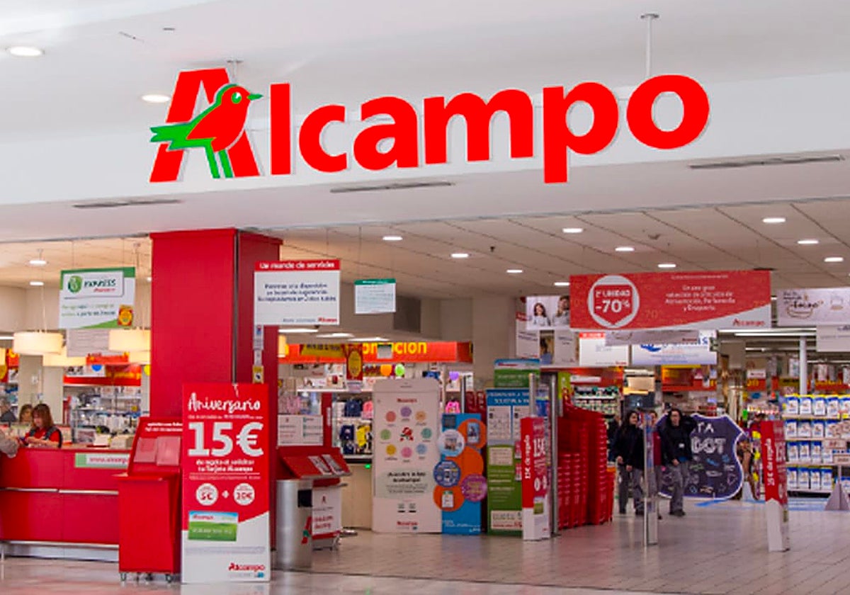 Uno de los supermercados de la cadena Alcampo que anuncia despidos en toda España