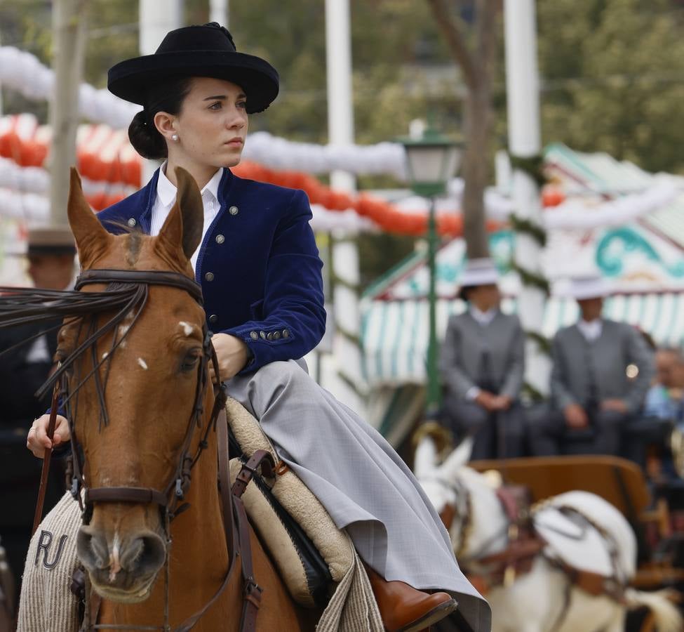 Ambiente en el real durante el viernes de Feria