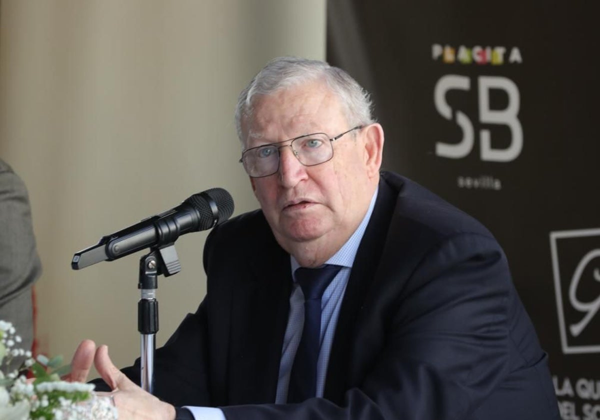 El presidente del Consejo de Hermandades y Cofradías, Francisco Vélez