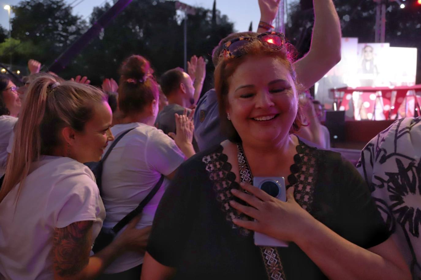 Numeroso público en el Auditorio Municipal 'Los del Río' donde se está retransmitiendo la gala de Eurovisión