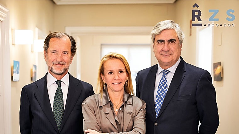 Javier Romero, Marta Serra y Jerónimo Zamora, socios directores de RZS Abogados