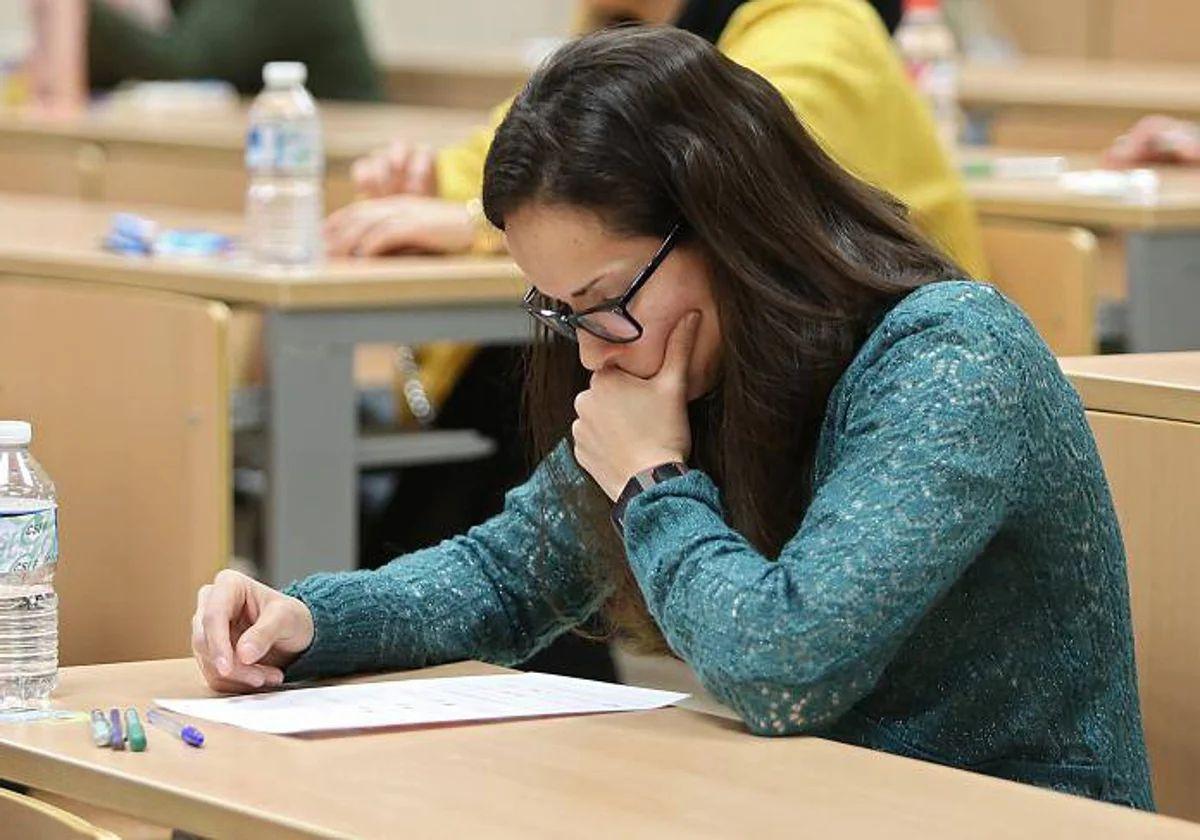 Examen de oposiciones en Sevilla