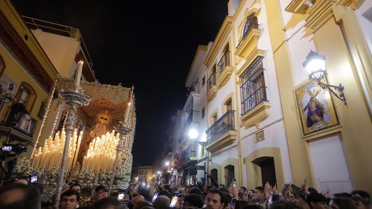 Fin a un trienio extraordinario en el Cachorro: año Patrocinio, Congreso de Piedad Popular y Roma