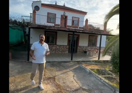 Se venden dos chalets por 189.000 euros en Sevilla: «El que lo compre me tiene que invitar a un gazpacho»