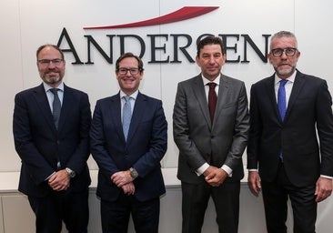 Tomás Rivero, Socio y Director de la oficina de Andersen en Sevilla; Miguel Hernández, Socio de Fiscal; José Manuel Ramírez, Counsel de Procesal; José Vicente Morote, Socio Director de Andersen Iberia.